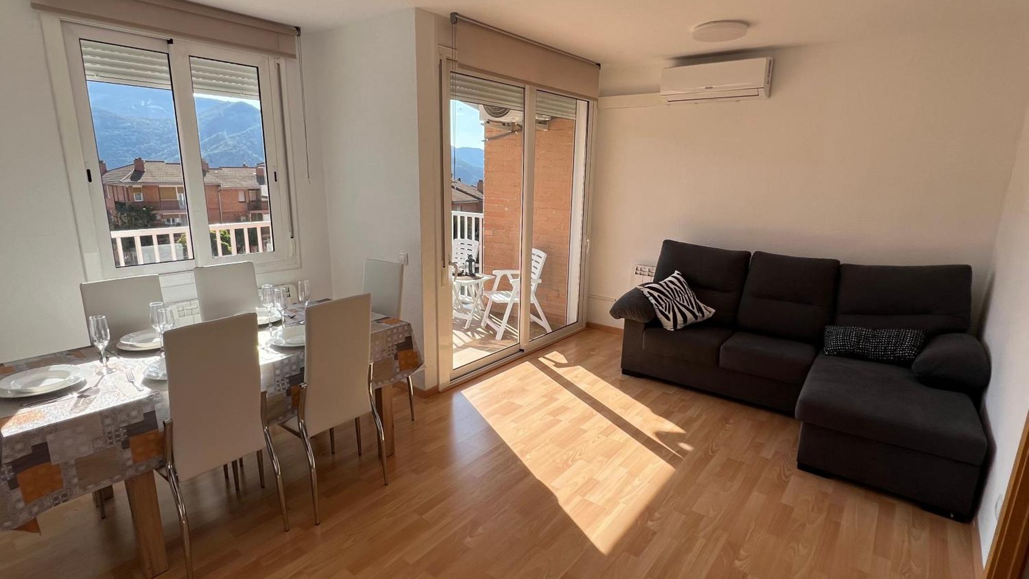 Apartament Reformat Al Bergueda 6P Sant Jordi de Cercs Eksteriør billede