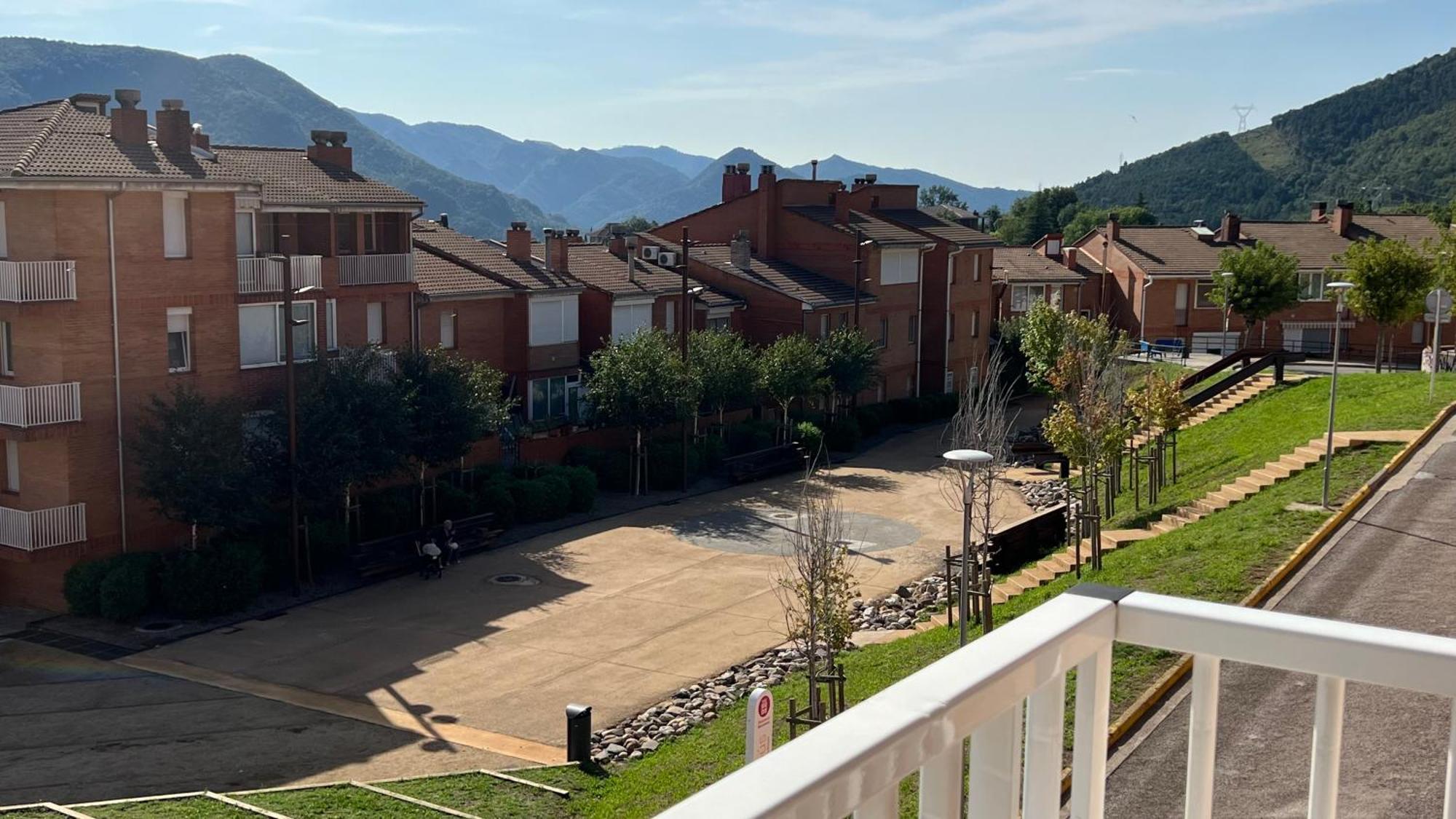 Apartament Reformat Al Bergueda 6P Sant Jordi de Cercs Eksteriør billede