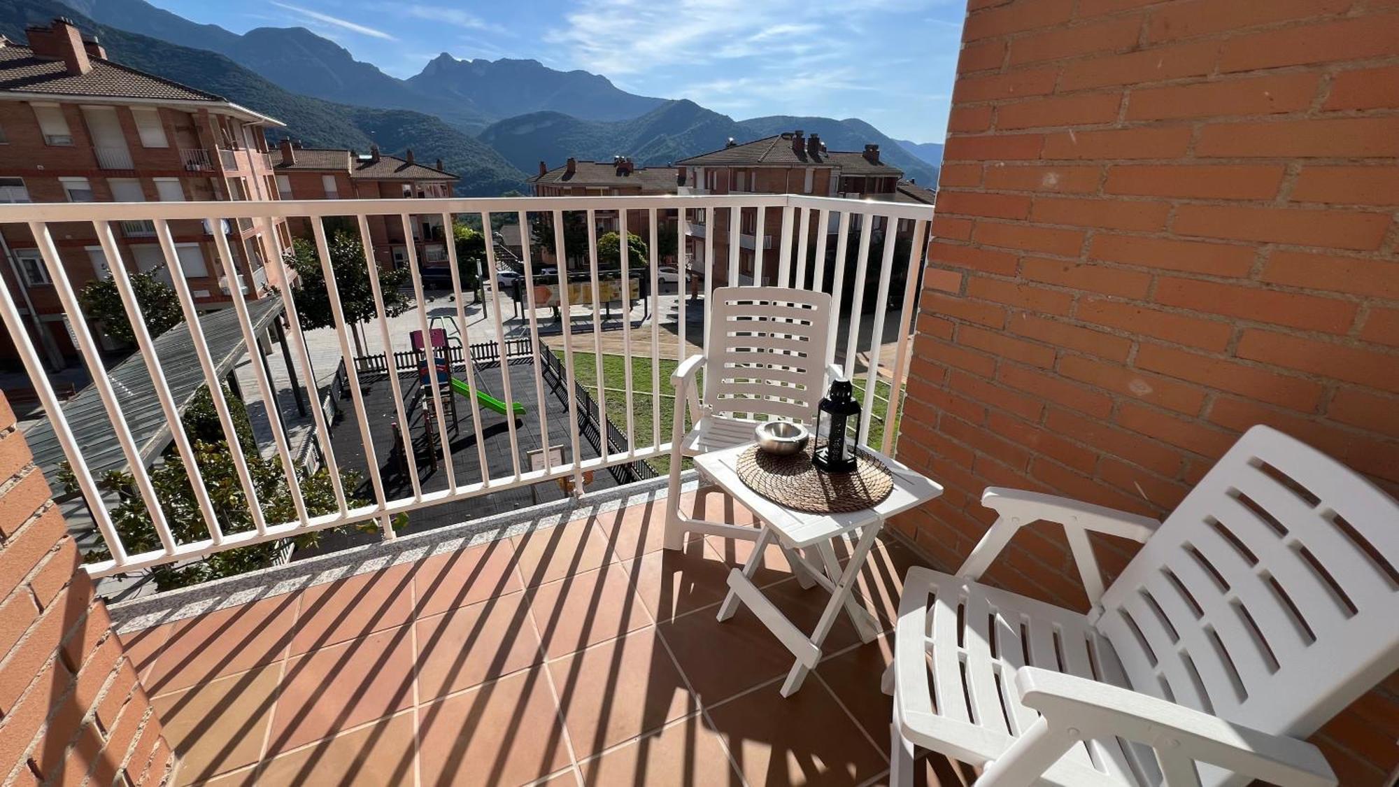 Apartament Reformat Al Bergueda 6P Sant Jordi de Cercs Eksteriør billede