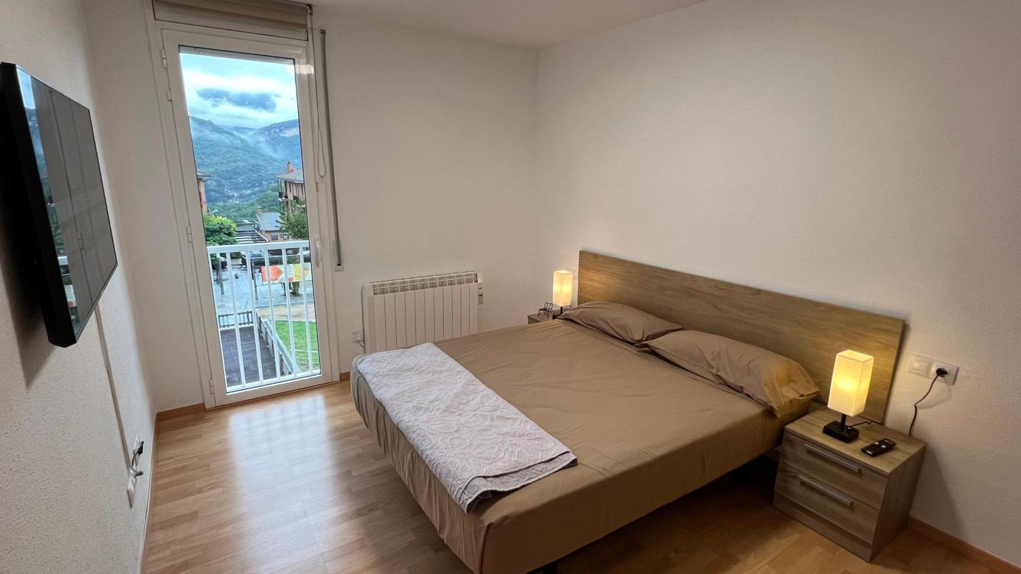 Apartament Reformat Al Bergueda 6P Sant Jordi de Cercs Eksteriør billede